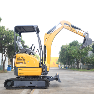 Mini-excavatrice hydraulique sur chenilles de 1,2 tonne à prix économique, disponible à la location - Product Image 2