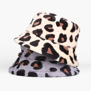 Mode plusieurs styles chapeau de pêcheur <span class=keywords><strong>en</strong></span> gros moelleux <span class=keywords><strong>en</strong></span> peluche chapeaux d'hiver femmes fausse fourrure chaud hiver seau chapeau - Product Image 2
