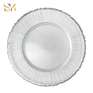 Assiettes de présentation contemporaines en <span class=keywords><strong>verre</strong></span> irrégulier, 13 pouces, transparentes avec bordure dorée ou argentée, vente en gros, minimum 100 pièces pour événements de mariage - Product Image 1