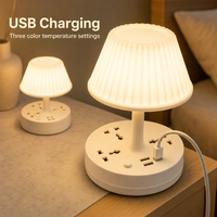 Lampe de bureau LED multifonctionnelle protectrice des yeux avec 3 prises CA, 2 ports USB-A et 1 port USB-C, multiprise écologique et durable pour