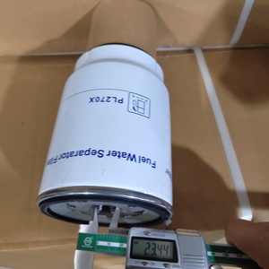 ตัวกรองที่แยกน้ำน้ำมันเชื้อเพลิงเครื่องยนต์ดีเซลรถบรรทุกตรง P551034 FS19798 BF1347 PL270x ติดไฟได้ - Product Image 6