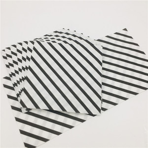 Serviettes en papier rayées noir et blanc, 2 plis, en pâte de bois vierge, style sac, pour événements et repas - Product Image 2