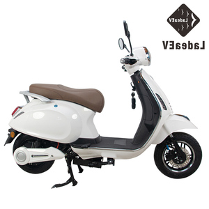 Vente en gros de trottinettes électriques pour adultes à vitesse rapide avec batterie amovible - Product Image 5