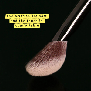 Pinceau à blush professionnel YRX, couleur personnalisée, poils synthétiques doux, virole en aluminium, manche en plastique, ensemble de pinceaux de maquillage - Product Image 2