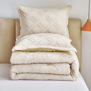 Ensemble <span class=keywords><strong>de</strong></span> literie matelassé doux toutes saisons, ensemble <span class=keywords><strong>de</strong></span> <span class=keywords><strong>couette</strong></span> <span class=keywords><strong>de</strong></span> luxe <span class=keywords><strong>de</strong></span> <span class=keywords><strong>couleur</strong></span> unie, ensemble <span class=keywords><strong>de</strong></span> housse <span class=keywords><strong>de</strong></span> <span class=keywords><strong>couette</strong></span> en polyester matelassé <span class=keywords><strong>pas</strong></span> <span class=keywords><strong>cher</strong></span> pour lit king size - Product Image 3