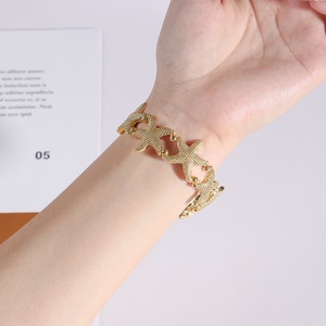 Bracelet en métal de chaîne de <span class=keywords><strong>femme</strong></span> de luxe <span class=keywords><strong>pour</strong></span> bracelet de montre <span class=keywords><strong>Apple</strong></span> 40mm 41mm 44mm 45mm 49mm Design étoile de mer <span class=keywords><strong>pour</strong></span> bracelet Iwatch - Product Image 6
