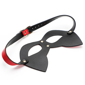 Antifaz Erótico de Cuero Rojo Estilo Gato para Juegos de Rol para Adultos - Product Image 3