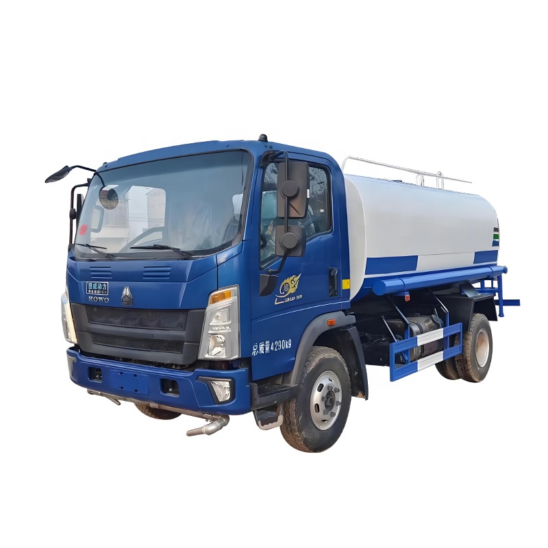 Водяная тележка Howo 5000L, 4 х2