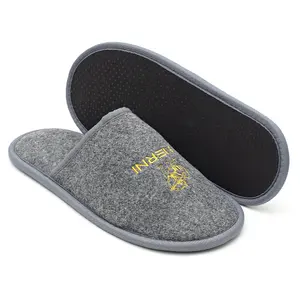Zapatilla de fieltro de hotel antideslizante personalizada de alta calidad, zapatillas de fieltro de gofres de hotel de noche de spa de alta calidad