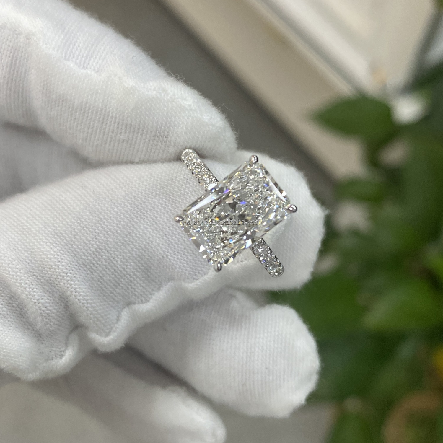Ornate 14K White Gold Vintage Wedding Band With Diamonds In Floret - Foto 4