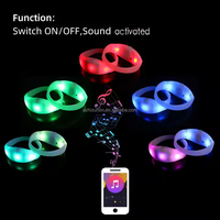 Bracelet LED TPU personnalisable avec logo OEM RGB, lumière clignotante activée par le son, pour la Saint-Valentin, les fêtes, les concerts, les remises de diplômes