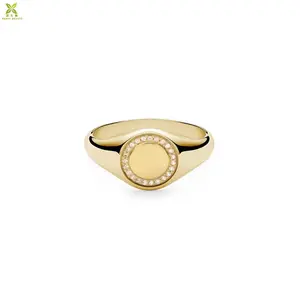 Minimalist diamond signet ring jewellery 14K gold custom signet ring