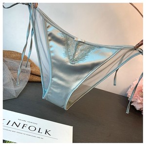 Sous-vêtements sexy pour femmes européennes et américaines avec nœud en ruban, culotte triangle en satin et résille transparente, mode rétro séduisante - Product Image 2