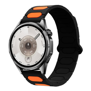 Correa de Silicona con Diseño de Huella de Perro y Cierre Magnético para Apple Watch S11, Compatible con Apple Watch de 10.ª Generación 98765SE para Mujer - Product Image 5