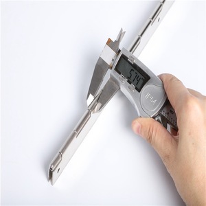 Longue <span class=keywords><strong>porte</strong></span> <span class=keywords><strong>à</strong></span> charnière continue en aluminium robuste portes de camion en acier boîtiers industriels soudés en acier inoxydable charnières de piano - Product Image 5