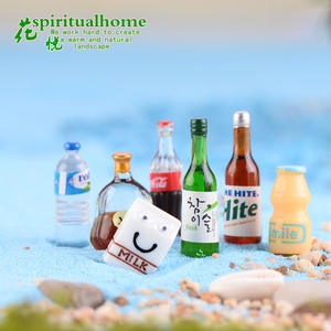 Berbagai model botol minum susu <span class=keywords><strong>Yak</strong></span> Cola kerajinan Resin ornamen Mini DIY kartun dicat liontin bahan mainan orang tua-anak - Product Image 3