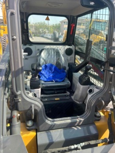 Mini-chargeuse compacte 1t <span class=keywords><strong>à</strong></span> haut débit XC7-SR07 XC740K avec attache rapide et grappin <span class=keywords><strong>à</strong></span> bois - Product Image 6