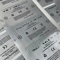 Étiquettes personnalisées en PET argenté, résistantes à l'eau et à l'huile, durables, avec adhésif puissant, impression de logo pour un avertissement clair