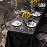 Tissu jacquard à motif damassé en gros, plusieurs couleurs disponibles pour la nappe de table de mariage et la décoration de banquet