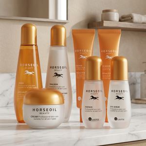 ELLELHOTSE Ensemble de soins de beauté à l'huile de cheval 7 pièces Corée Ingrédients de haute qualité Visage Éclaircissant Anti-rides Sans cruauté - Product Image 2