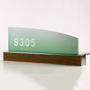 <span class=keywords><strong>Plaque</strong></span> d'immatriculation d'appartement <span class=keywords><strong>extérieure</strong></span> <span class=keywords><strong>personnalisée</strong></span> de style moderne <span class=keywords><strong>Plaque</strong></span> de nom de maison <span class=keywords><strong>personnalisée</strong></span> pour panneaux de porte de bureau d'école ou d'hôtel - Product Image 3