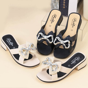 Ciabatte da Donna <span class=keywords><strong>in</strong></span> PVC Casual, <span class=keywords><strong>Sandali</strong></span> alla Moda con Caratteristica Antiscivolo, Ciabatte da Spiaggia Comode di Buona Qualità - Product Image 1