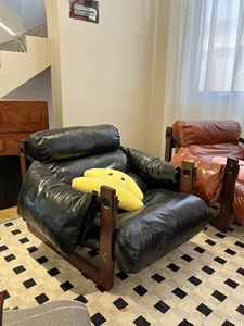 Fauteuil de style Percival Lafer rétro, fauteuil de salon en cuir brun de luxe, chaise en bois massif de style moderne du milieu du siècle pour le salon - Product Image 2