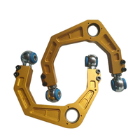 Pièces de performance de suspension supérieure en aluminium et acier inoxydable usinées sur mesure par CNC