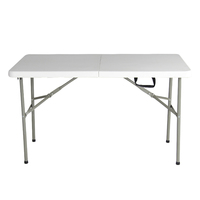 Tables pliantes rectangulaires en plastique au design moderne, faciles à transporter, légères, pour le camping, les repas en plein air, le salon et l'hôtel.