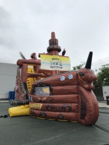 <span class=keywords><strong>2025</strong></span> mới ngoài trời Inflatable vui vẻ thành phố sân chơi thiết bị Inflatable tàu cướp biển trượt cho trẻ em và người lớn - Product Image 3