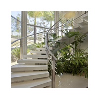 Escalier droit PRIMA LUXURY de haute qualité, design moderne pour intérieur, avec garde-corps en verre et marches en chêne