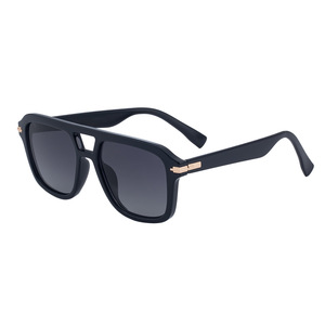 Gafas de sol cuadradas unisex, montura negra de PC, protección UV400, lentes de clase 2 para conducir al aire libre, diseño moderno - Product Image 4