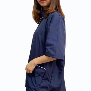 <span class=keywords><strong>M</strong></span>/L/XL ペットグルーマーオーバーオール ラペル付き ノンスティック サロン美容師用ラップ ジッパー付き 帯電防止 理髪店作業服 ガウン ユニフォーム - Product Image 2