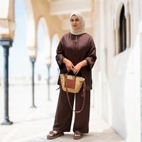 Bulk Bescheiden Mode Set Islamitische Kleding Tuniek Broek Op Maat Borduurwerk MOQ 50 Stuks Dagelijkse Moslima Vrouwen Set