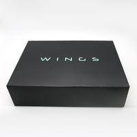 Embalaje de papel de lujo con logotipo personalizado, paquete de ropa de chaqueta de cartón, caja de regalo magnética para ropa de tela, embalaje de camisetas