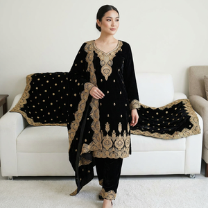 FASHIONISTA INTERNATIONAL Hermoso bordado Nakshi Dabka hecho a mano en cuero genuino, bordado y repujado, estilo pakistaní e indio. - Product Image 3