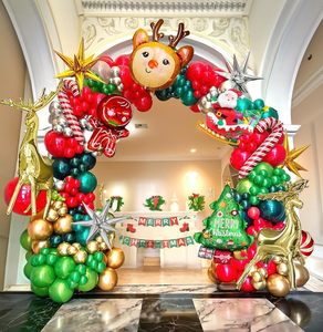 Ensemble d'arche de ballons de Noël rouge, vert et or, best-seller, avec rennes, traîneau du Père Noël, décorations de fond pour fête de Noël en intérieur - Product Image 3
