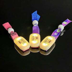 กำไลข้อมือเรืองแสง LED วัสดุ ABS พร้อมรีโมทคอนโทรล RGB ปรับแต่งได้ ของขวัญคริสต์มาสและไฟประดับสุดทันสมัย - Product Image 1