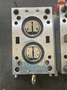 Khuôn ép nhựa miệng rộng nắp khuôn có tay cầm - Product Image 4