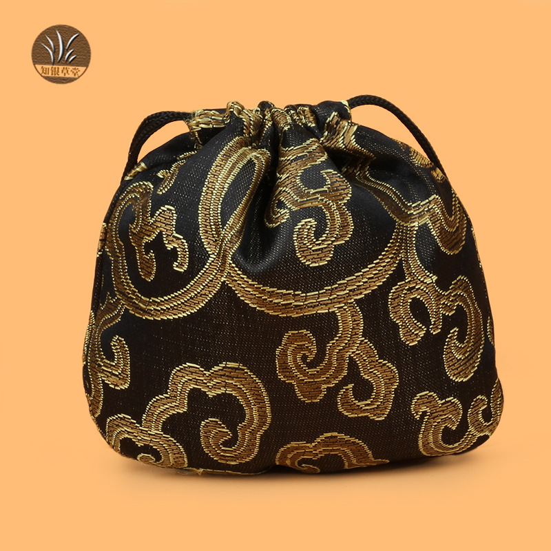 Pochette à cordon nuage de bon augure noir et jaune 10x10cm