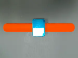Benutzer definiertes Logo Nähen Nadel kissen halter Haars pange Magnet armband Armband Riemen Haars tyling Silikon Armband