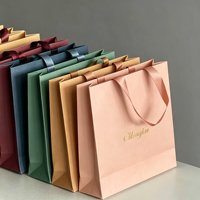 Sac en papier blanc personnalisé, surface mate de luxe léger, capacité maximale de 6-9 kg pour emballage de coffret cadeau de parfum
