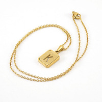 Vente en gros de colliers en acier inoxydable pour femmes, pendentif à 26 lettres, collier alphabet, cadeau bijoux avec nom personnalisé