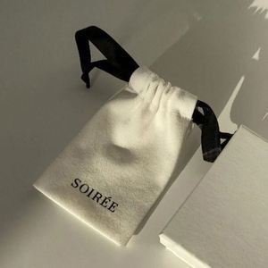 Customized Gift <b>Drawstring</b> <b>Pouch</b> Natural Cotton Dust <b>Pouches</b> With Silk Ribbons - Product Image 4
