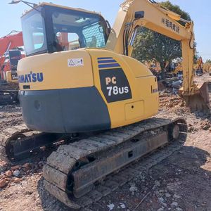 รถขุดตีนตะขาบ KOMATSU PC 78 มือสอง ของแท้ พร้อมเครื่องยนต์ ปั๊ม และลูกปืนประสิทธิภาพสูง สภาพดี - Product Image 3