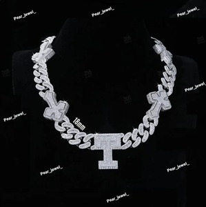 Collar de Cruz con Letra Personalizada de Plata 925 de Alta Calidad y Lujo con Diamante Moissanite VVS para Hombre y Mujer, Regalo a Precio de Fábrica - Product Image 5