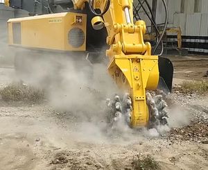 La máquina barredora de escoria integrada de alta eficiencia para fresado y excavación de la marca bibo es un equipo especial para la descarga de escoria en minas. - Product Image 4
