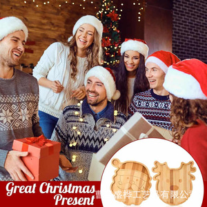 Plateau de service en bambou de Noël en forme de Père Noël et de rennes, pour servir des collations, des desserts et des fruits lors de fêtes - Product Image 2