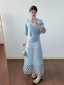 Nuovo Arrivo Primavera 2026: Set Elegante da Donna Stile M per Vacanze, 2 Pezzi con Cardigan Traforato e Abito a Canotta - Product Image 2