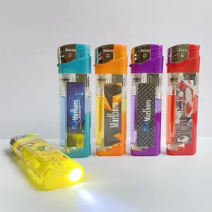 Vente en gros feuerzeug korek api gaz esprit briquet LED torche allume-cigrate électrique